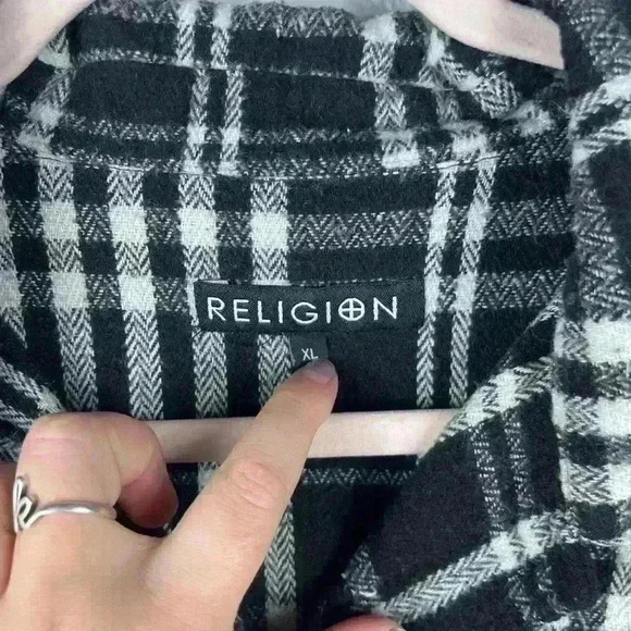 RELIGION Plaid Button Up Womens XL Black/White Long Sleeve Front Pocket Patch - Picture 6 of 10